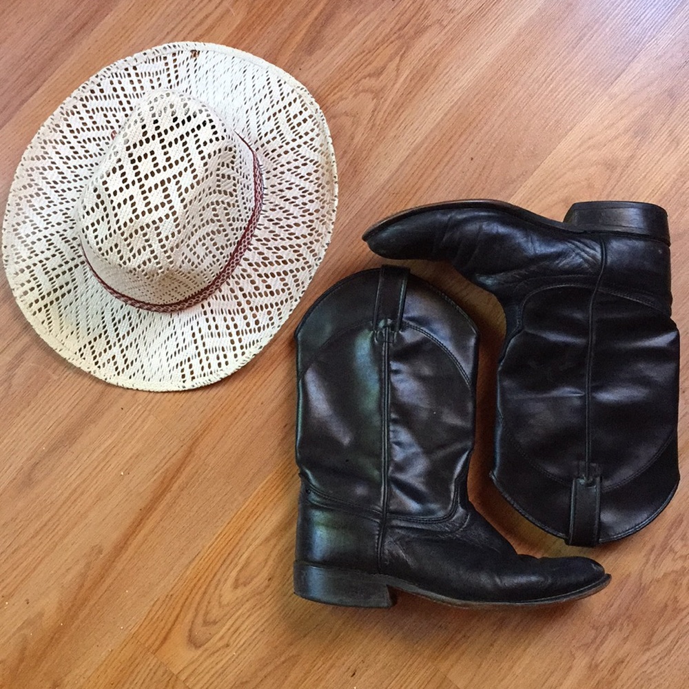 Black Laredo Cowboy Boots